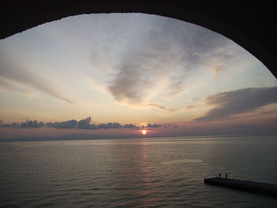 Sonnenaufgang Ammon Zeus Luxury Beach Hotel