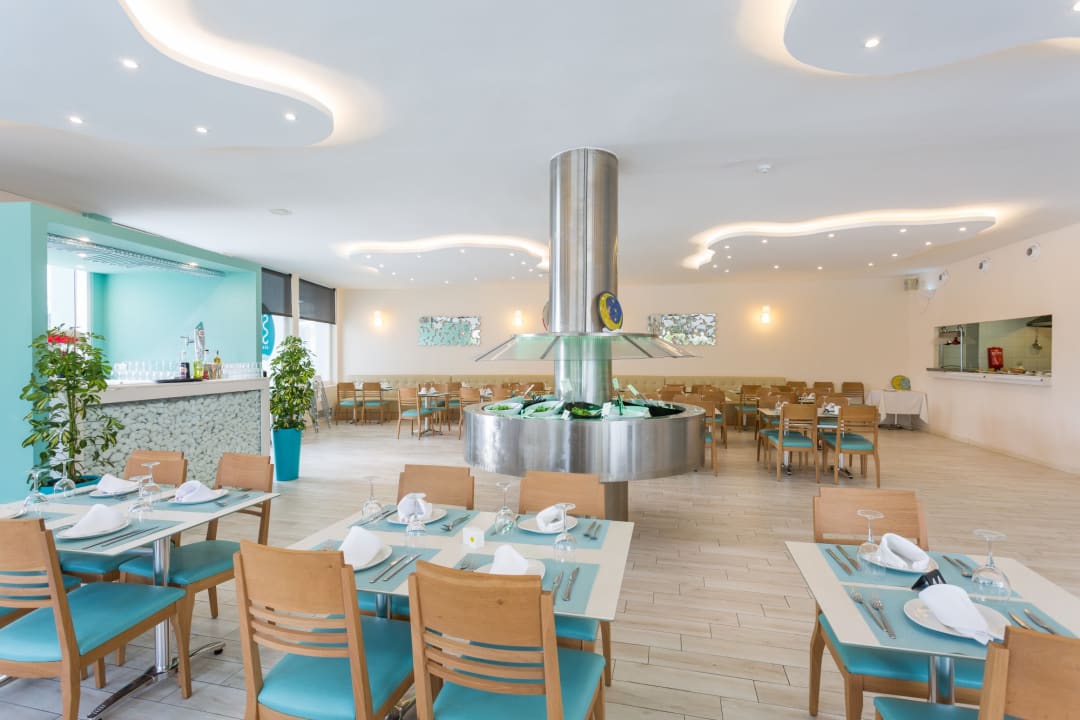 Gastro Sirenis Seaview Country Club