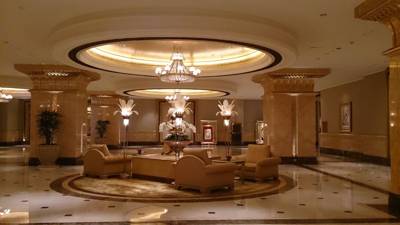 Beeindruckende Lobby Emirates Palace Mandarin Oriental