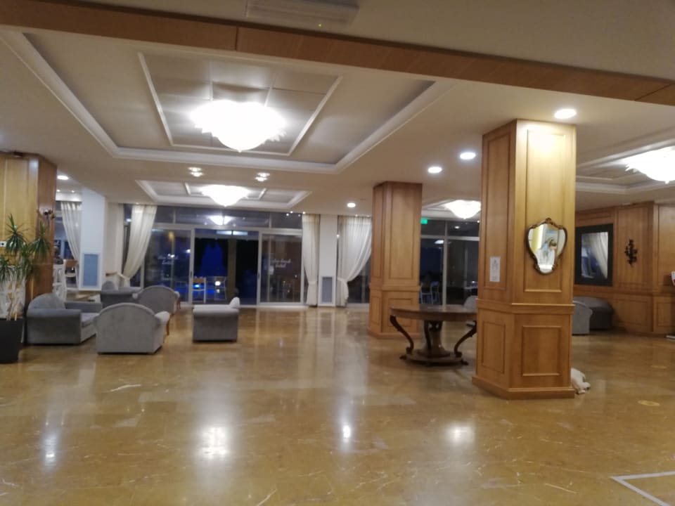Lobby Elea Beach Hotel