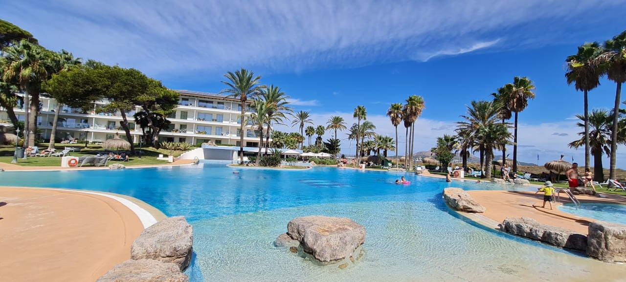Pool Playa Esperanza Resort