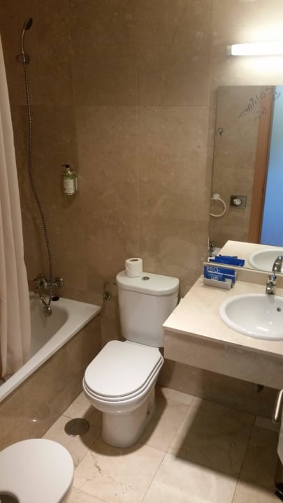 Hotel TRYP Madrid Airport Suites  Madrid Airport Suites, Affiliated by Meliá