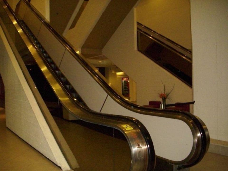 Rolltreppe im Eingang Hotel Delta Quebec