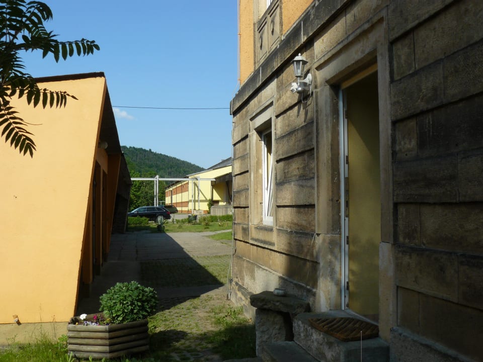 Eingang Ferienwohnung 47 Pension Bomätscher