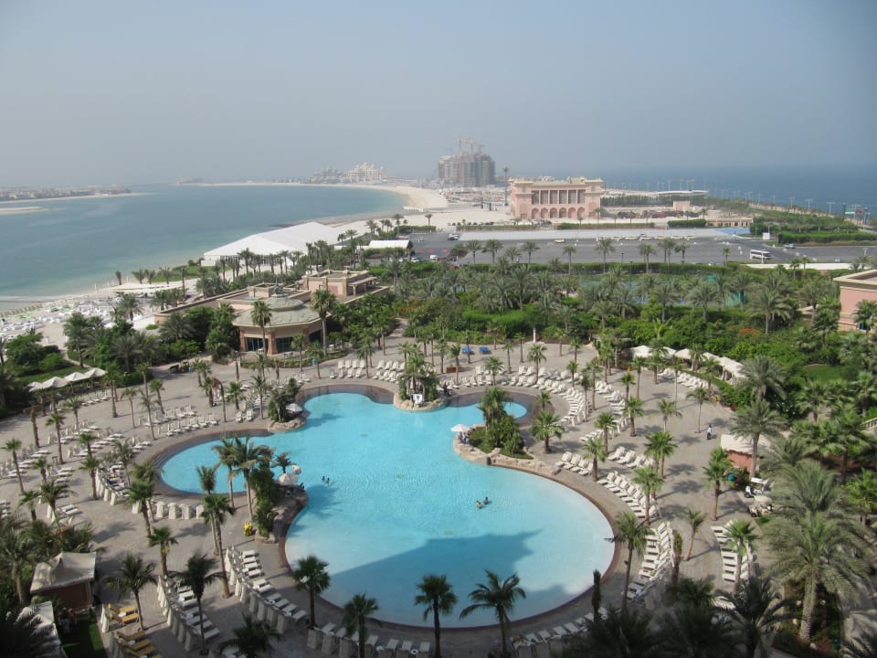 Einer der Pools Atlantis, The Palm