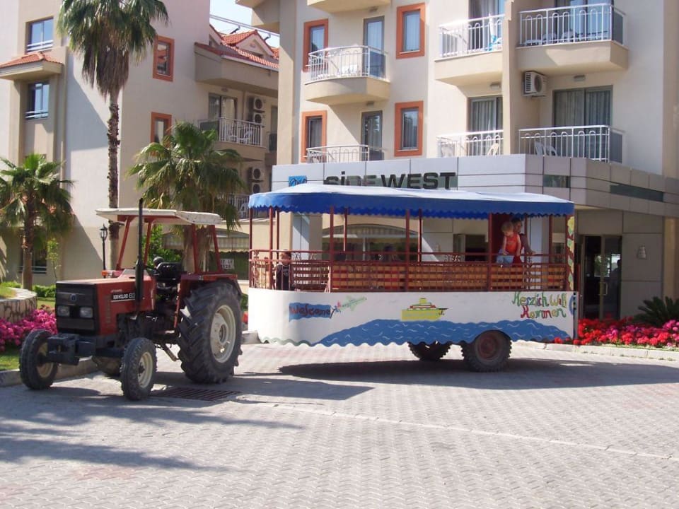 Trecker mit Anhänger - Strandmobil FUN&SUN Smart Hane Sun Hotel