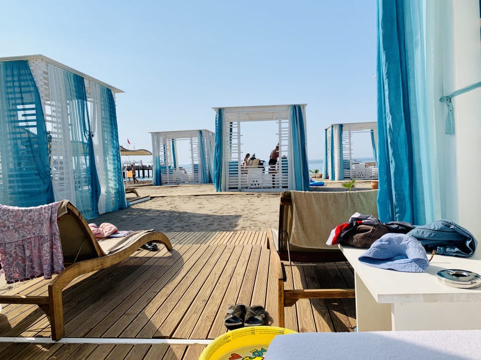 Strand Sherwood Exclusive Lara