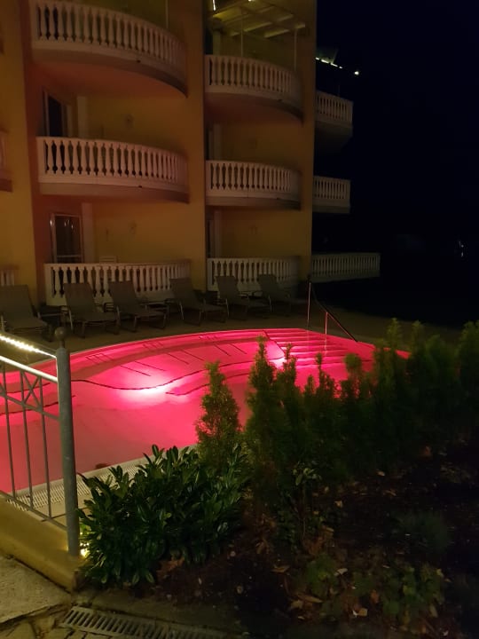 Pool Hotel Almesberger