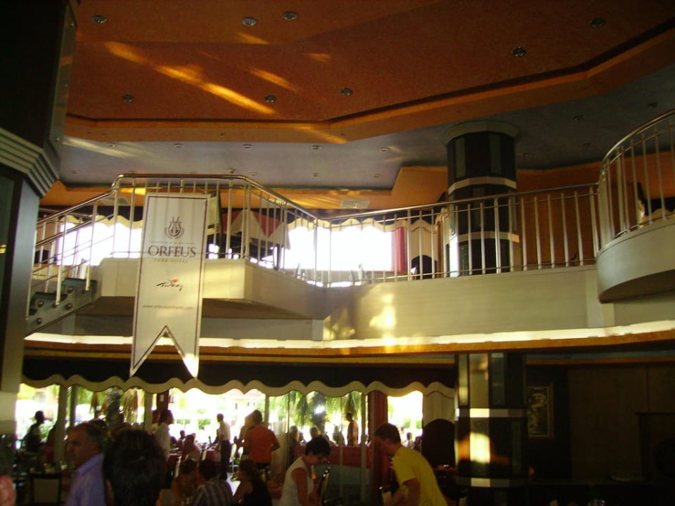 Die 2 Etage vom Restaurant Hotel Orfeus Park