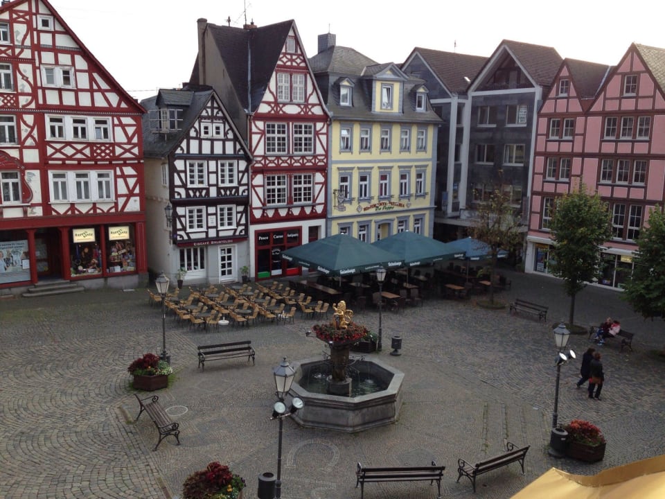 Blick auf den Marktplatz Hotel Zur Krone