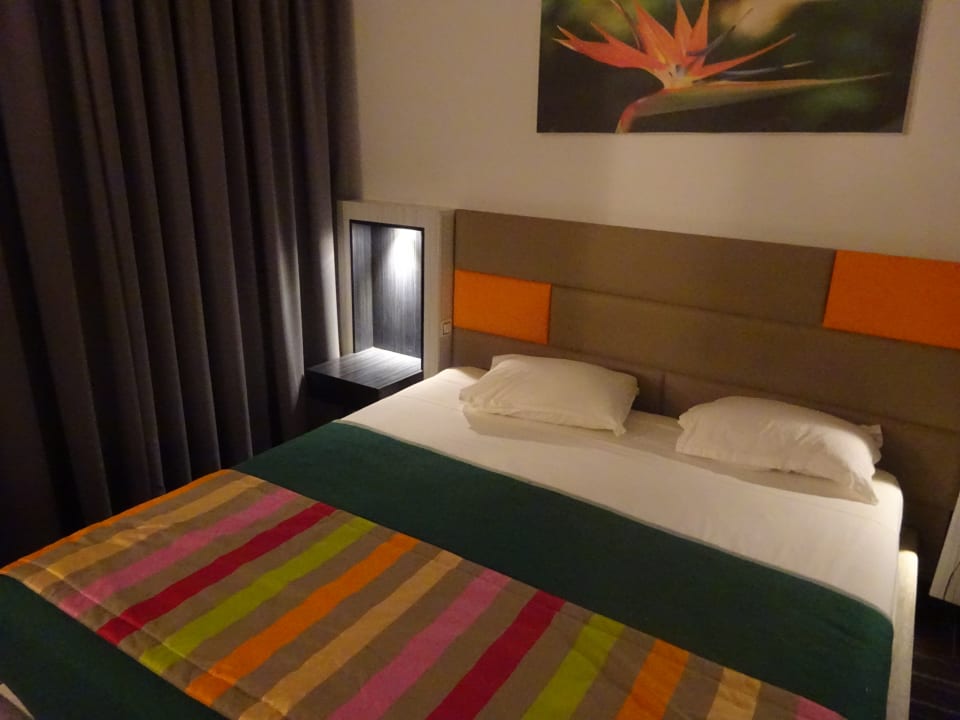 Bett Hotel Paradis Palace