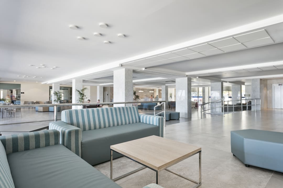 Lobby Hotel Best Sabinal