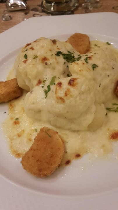 Überbackener Blumenkohl mit Käse Hotel Haus Hochstein