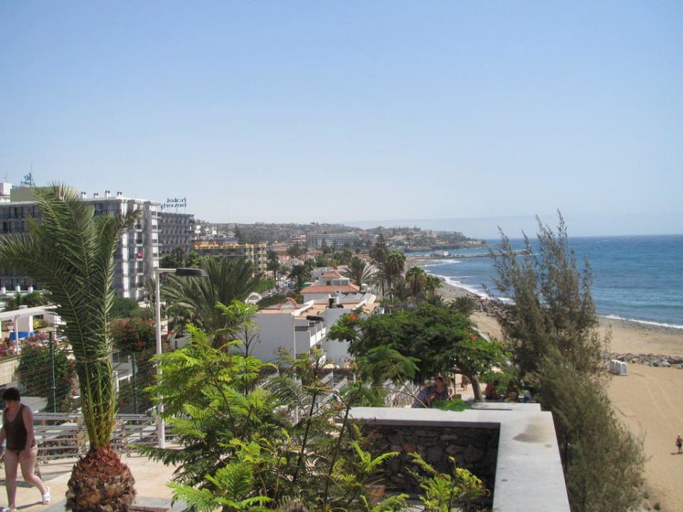 Weg zum Strand Hotel Parque Tropical