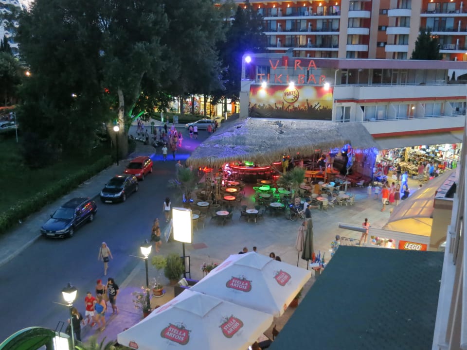 GoGo/Karaoke-Bar Hotel Mena Palace