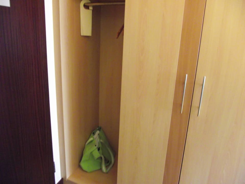 Im Eingang Göbel's Seehotel Diemelsee