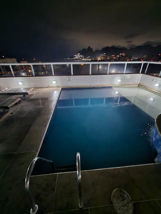 Pool Hotel Atlantis Copacabana