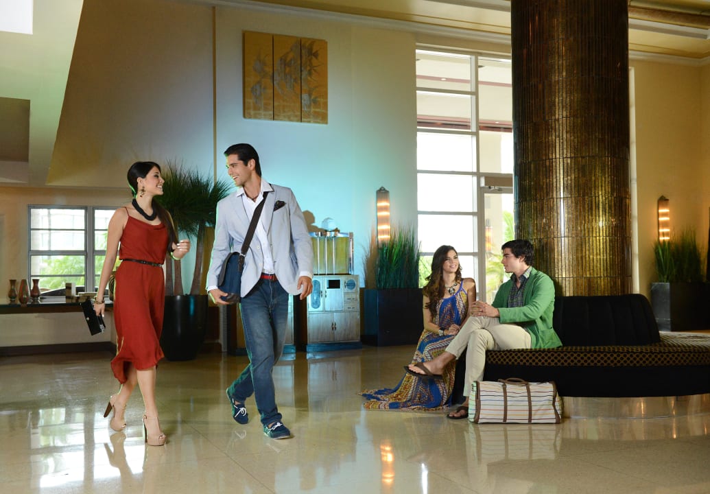 Lobby View Hotel The National