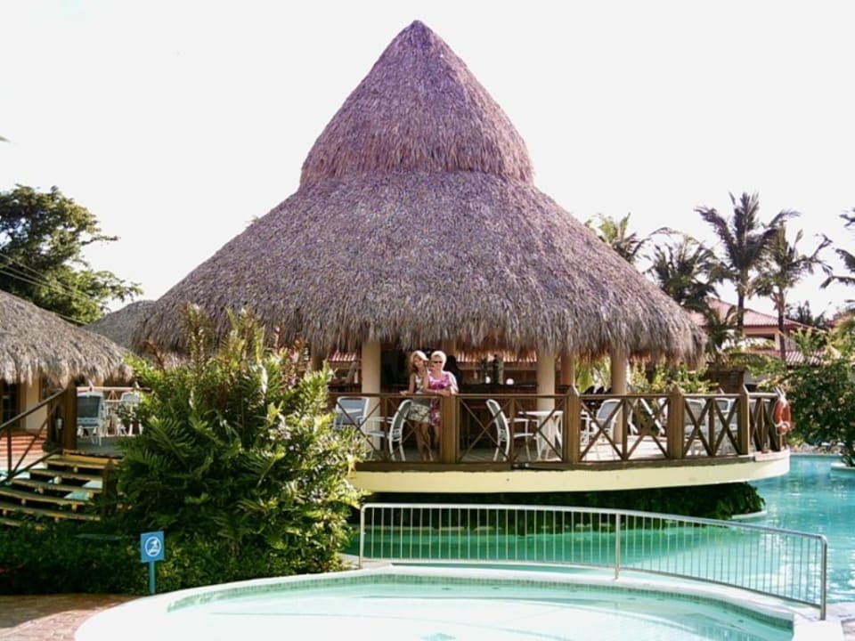 Pool- Bar Villas Bavaro Resort & Spa