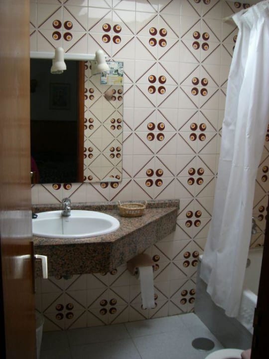 Badezimmer  HL Miraflor Suites Hotel