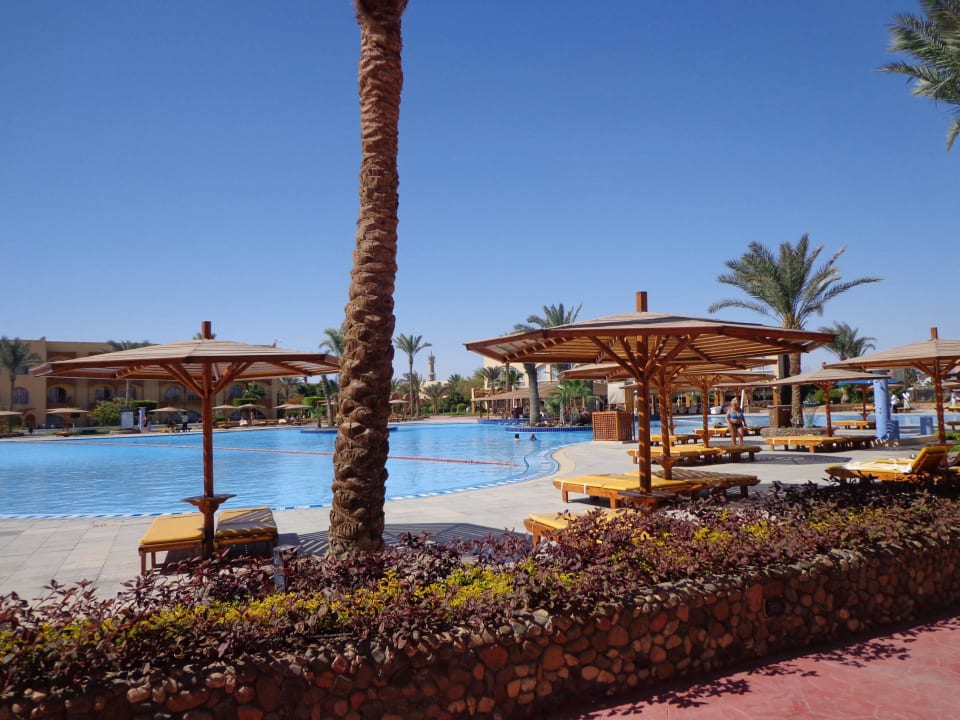 Top Poolanlage Desert Rose