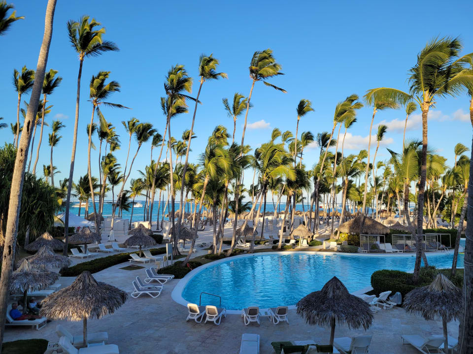 Pool Meliá Caribe Beach Resort-All Inclusive