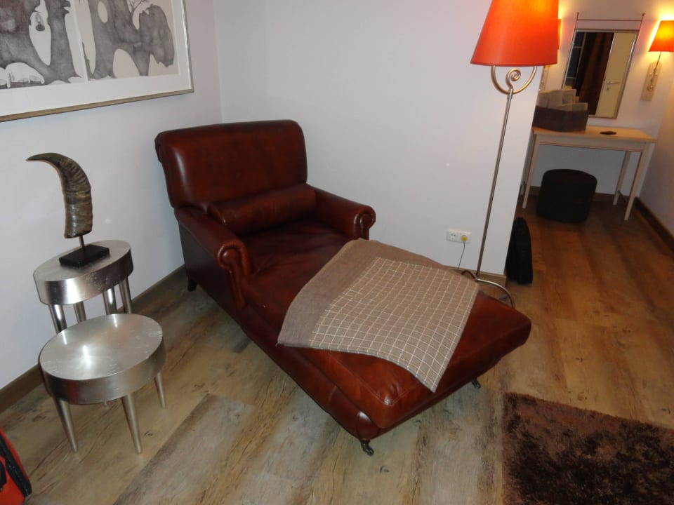 Suite Hotel Ampervilla