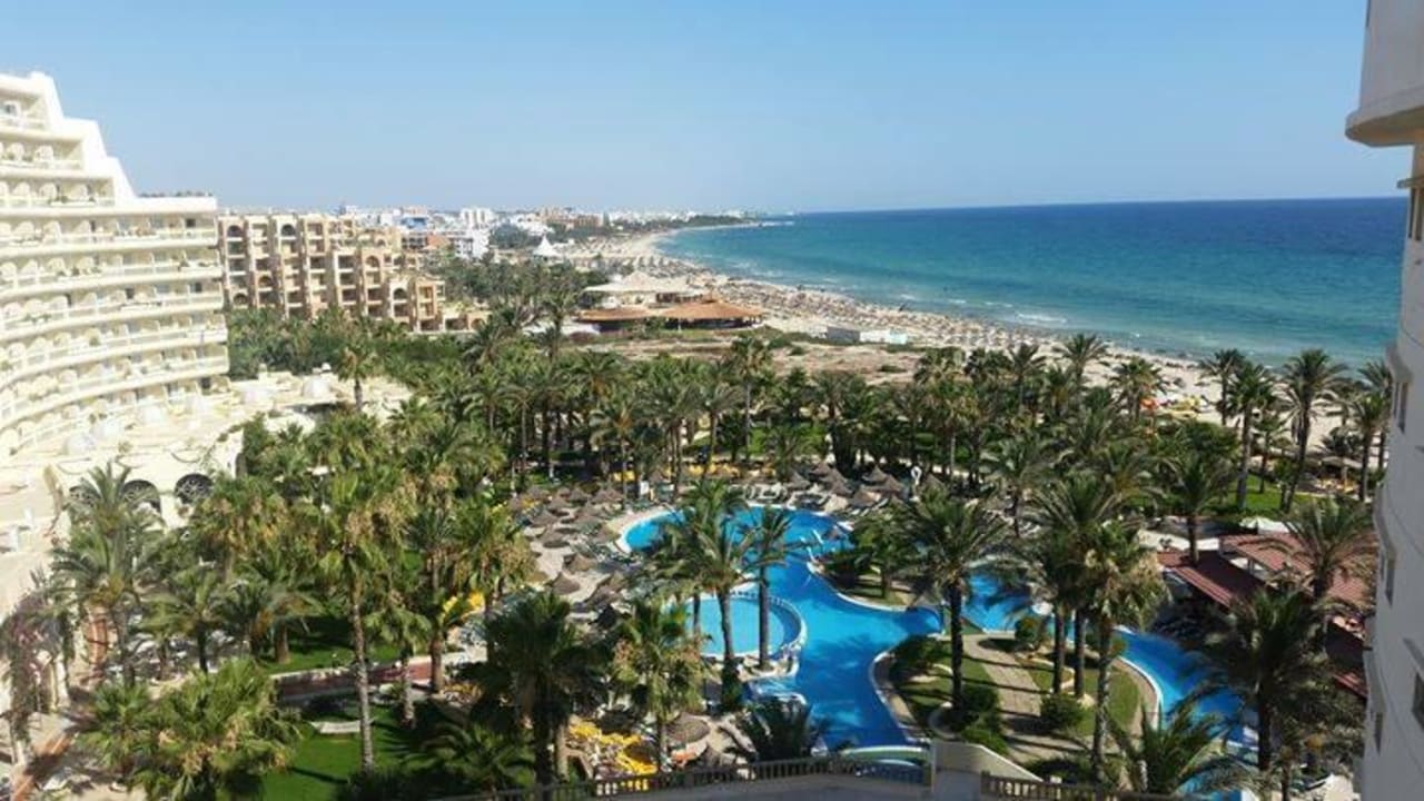 Вид из окна Riadh Palms Resort & Spa