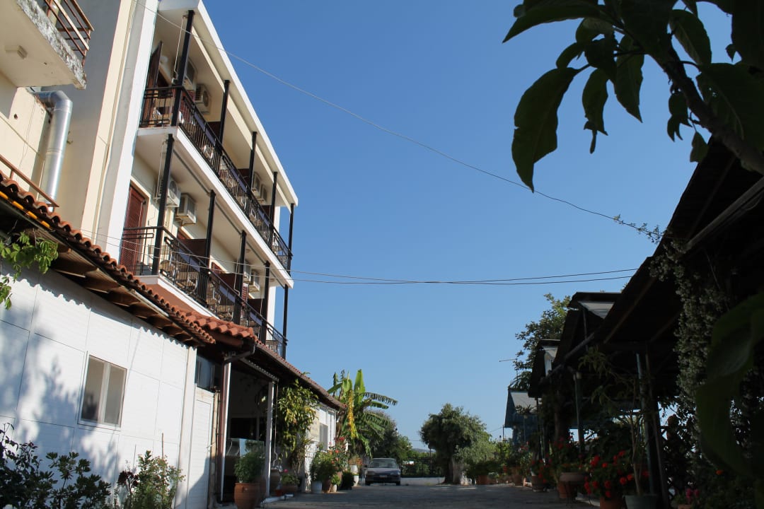 Blick von der Taverne aus gesehen Akroyali Hotel & Villas