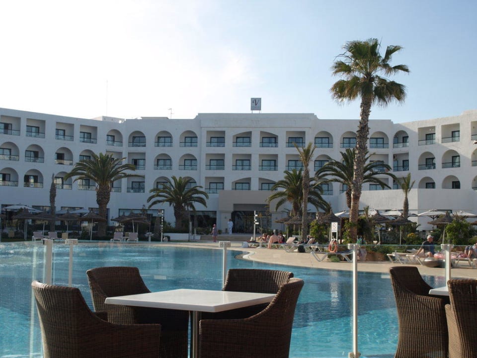 Poolbar Nozha Beach Resort & Spa