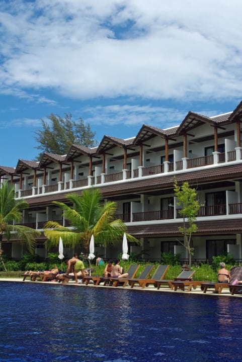 Der neuere Hotelteil Sunprime Kamala Beach