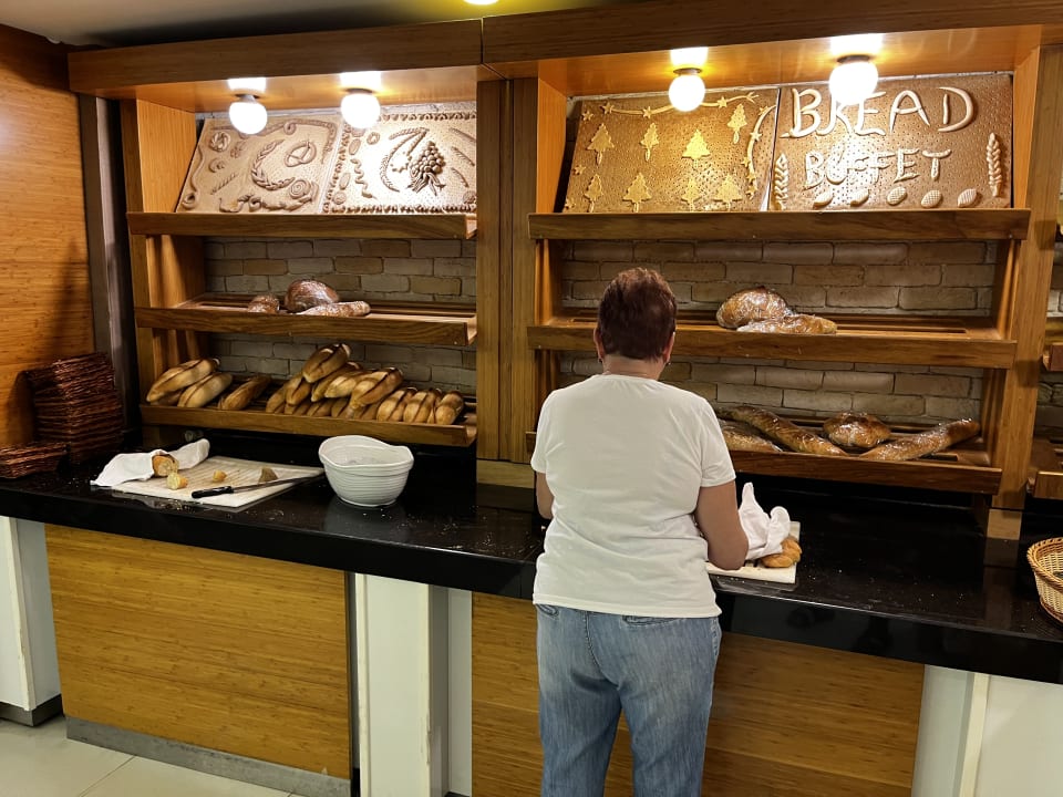 Gastro Kadikale Resort