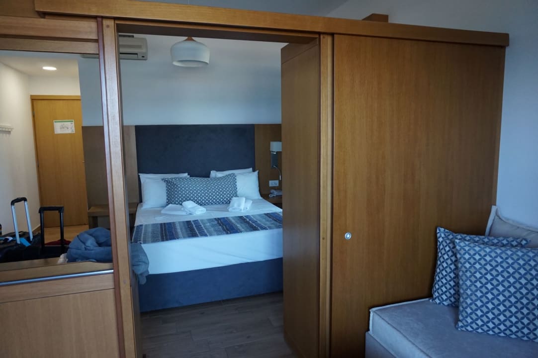 Zimmer Yianna Caravel By Checkin