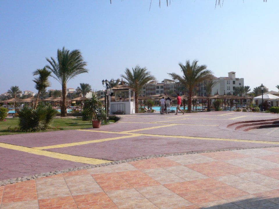 Blick zum Hauphaus Pickalbatros Dana Beach Resort - Hurghada
