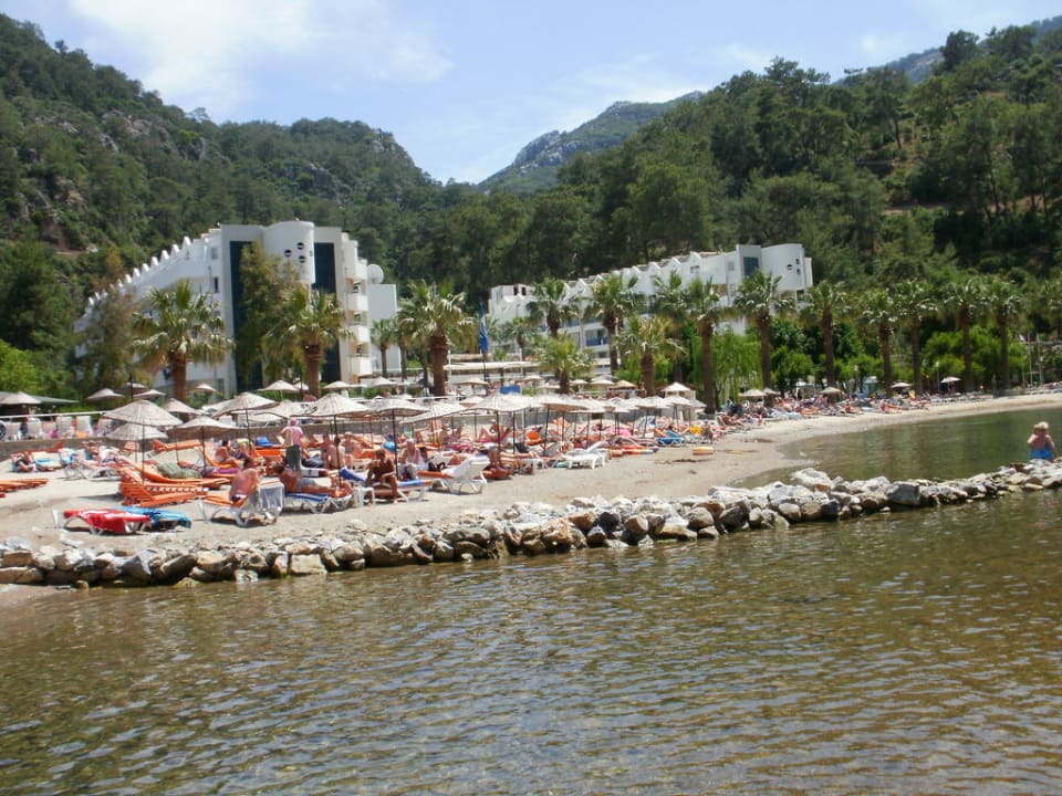 Вид на отель Turunc Resort Hotel