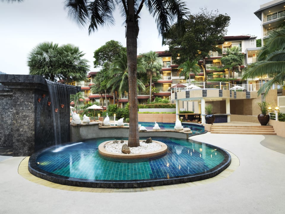 Pool Chanalai Flora Resort