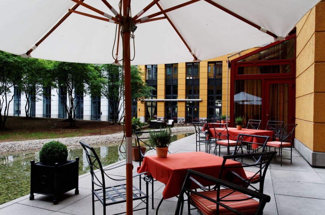 Innenhof Hotel Elbflorenz Dresden