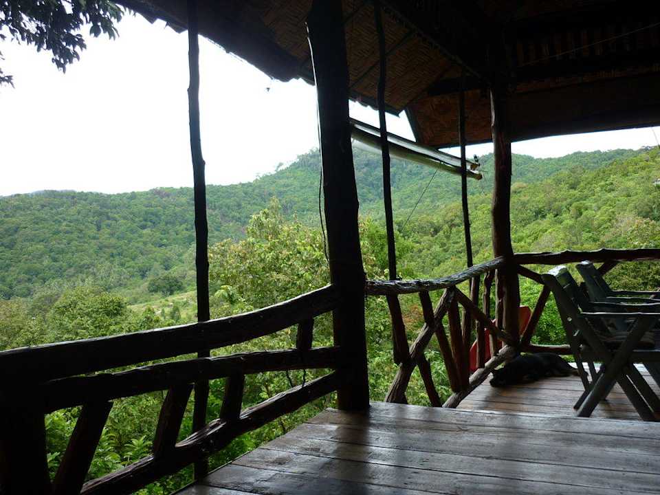 Regen-Terrasse Seaview Thansadet Bungalows