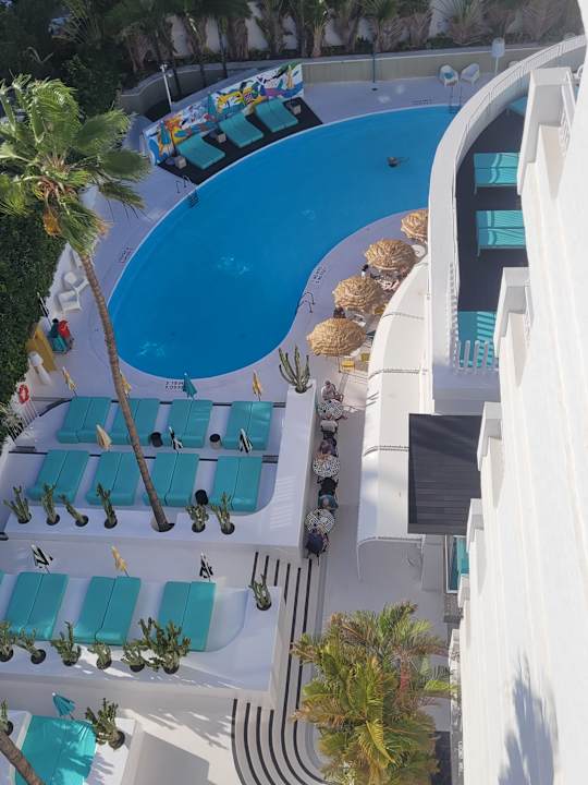 Pool Hotel Gold by Marina