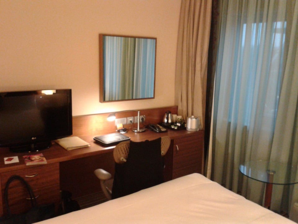 Ansicht des Zimmers Hilton Garden Inn Frankfurt Airport