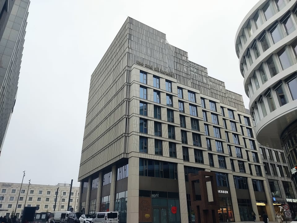 Außenansicht me and all hotel Ulm