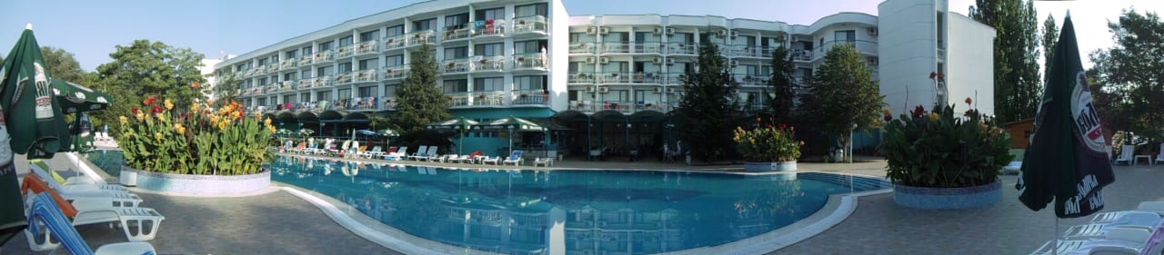 Pool Hotel Zefir Beach