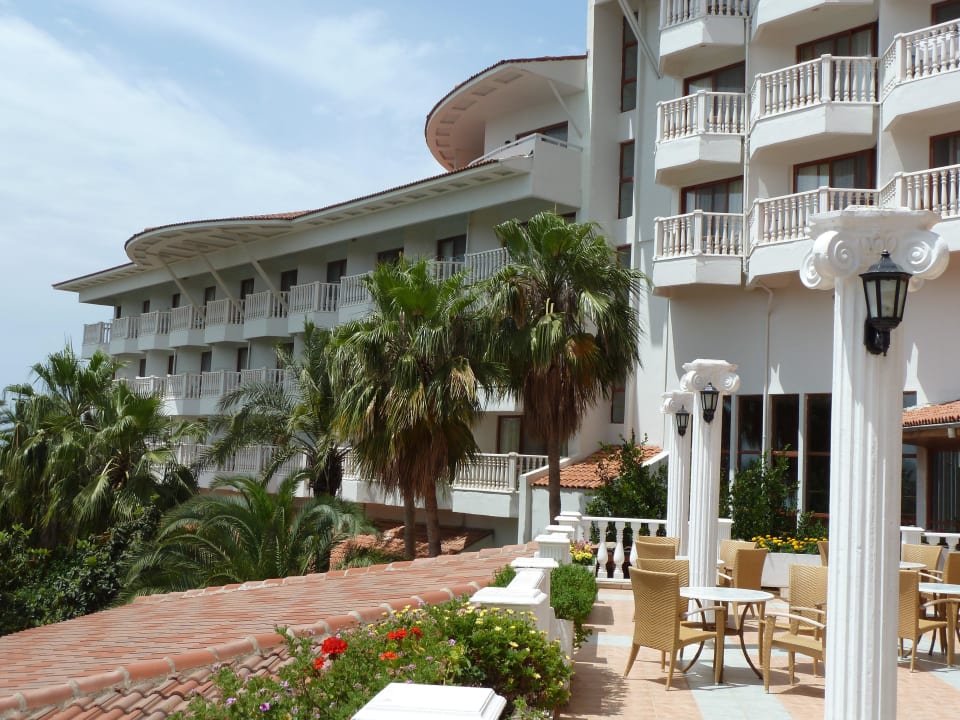 Mit Terrassenbar Hotel Defne Garden