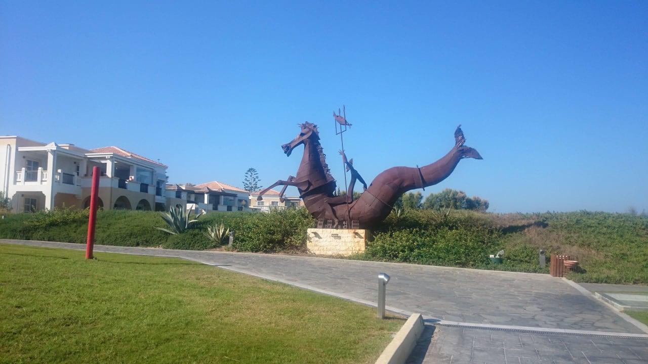 Das Trojanische Seepferd Neptune Luxury Resort