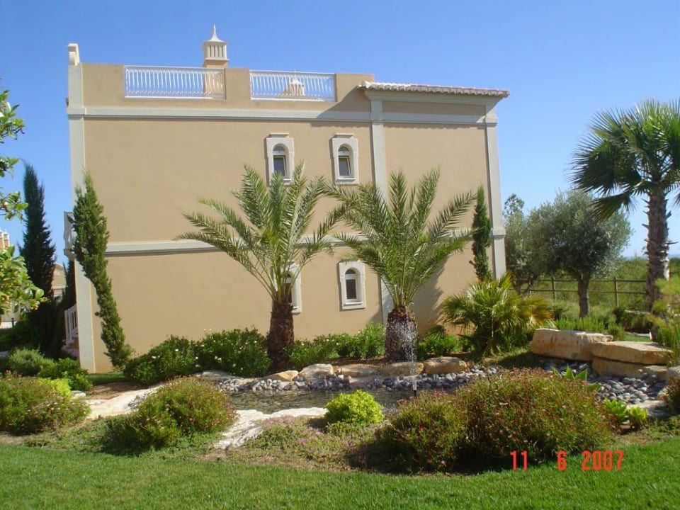 Gepflegte Aussenanlagen Vila Alba Resort