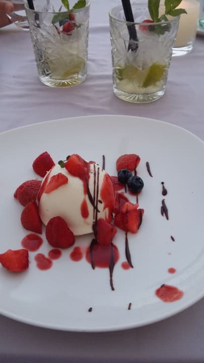 Restaurant Princess Andriana Resort & Spa