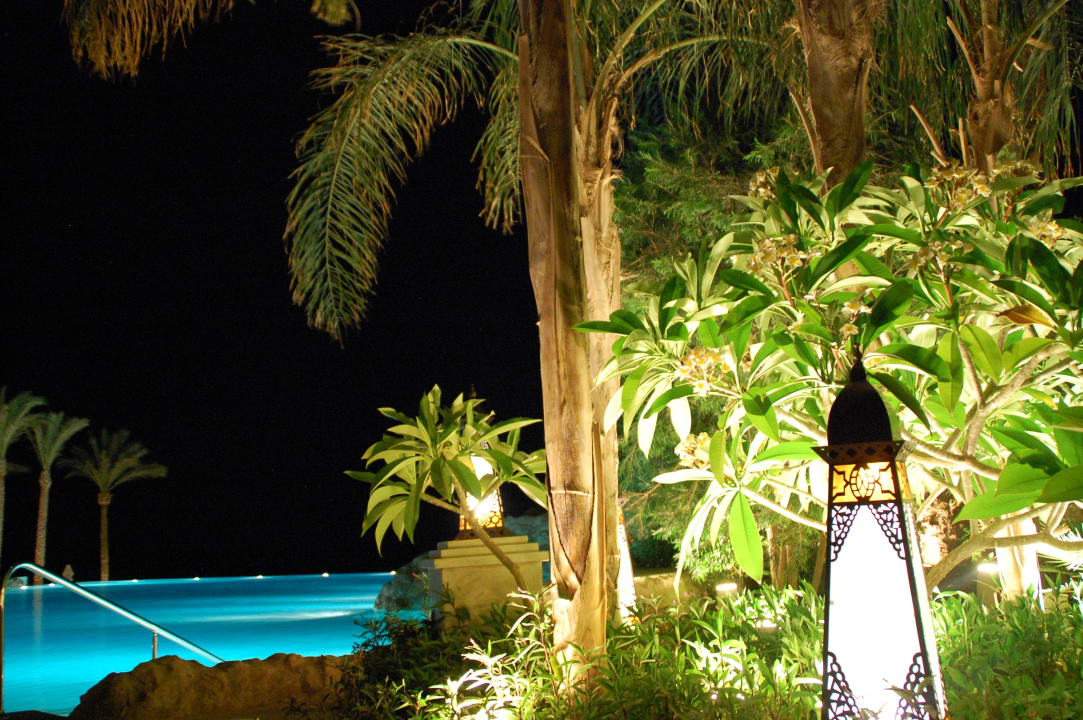 Blick auf den Infinitypool Makadi Spa - Adults only