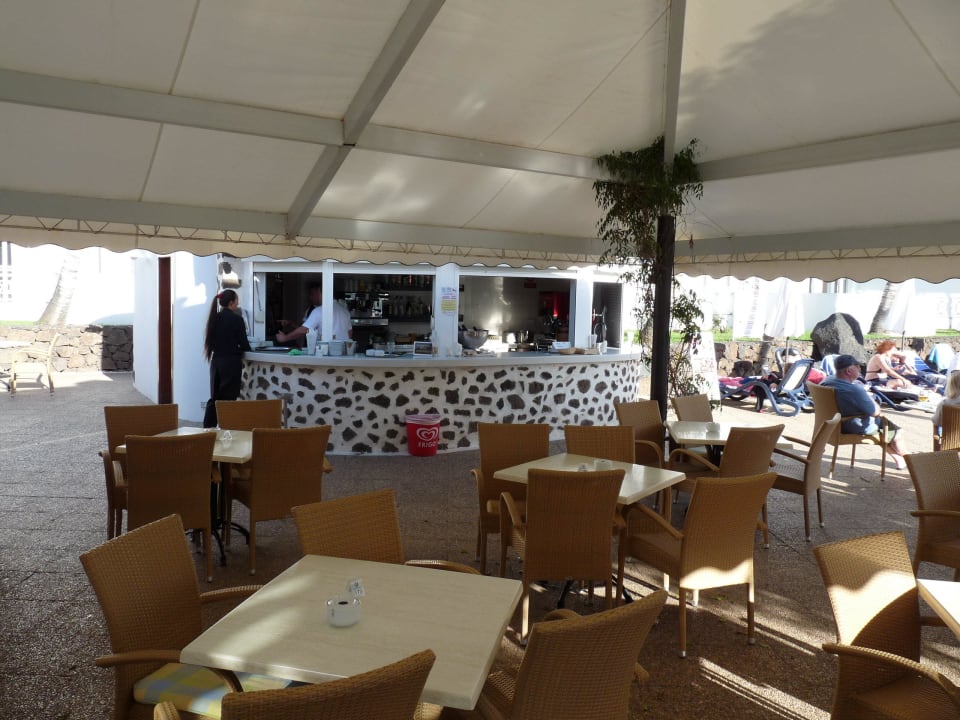 Poolbar+Sitzbereich Hipotels La Geria