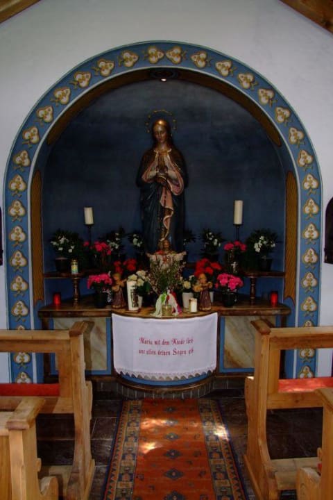 Die eigene Hauskapelle Hotel Edenlehen