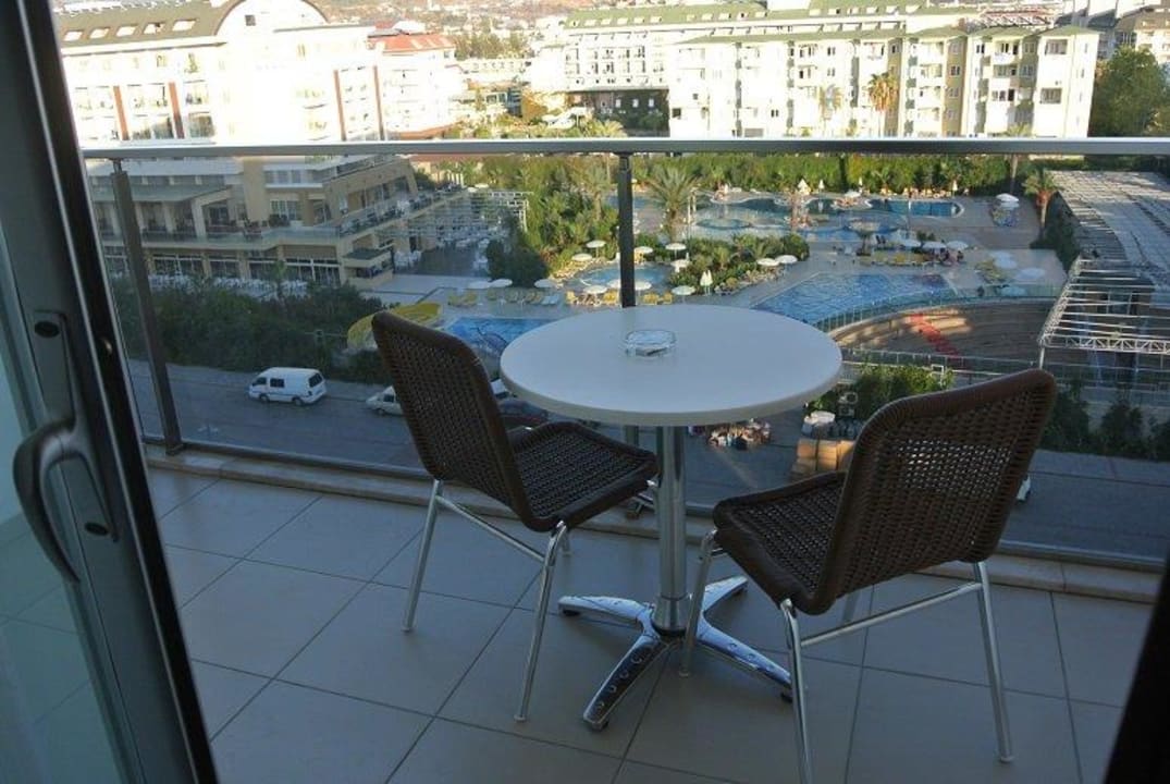Ballkon Hotel Royal Garden Beach